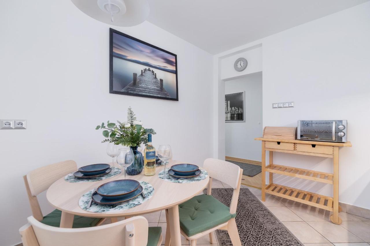 Office Dobrego Pasterza By Renters Krakow